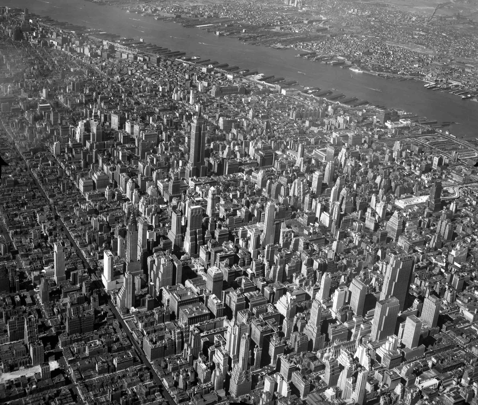 1951 aerial of Midtown Manhattan